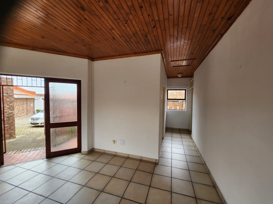 3 Bedroom Property for Sale in Hartenbos Central Western Cape